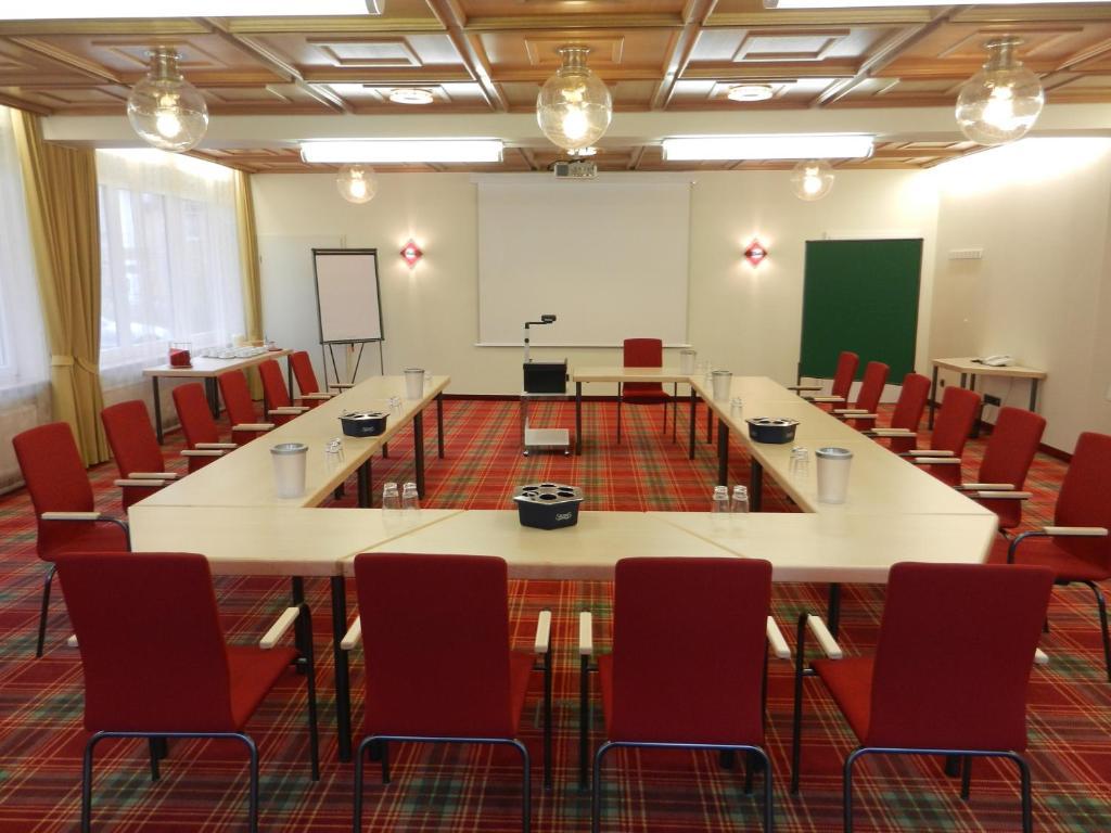 Parkhotel Zum Stern Oberaula Экстерьер фото