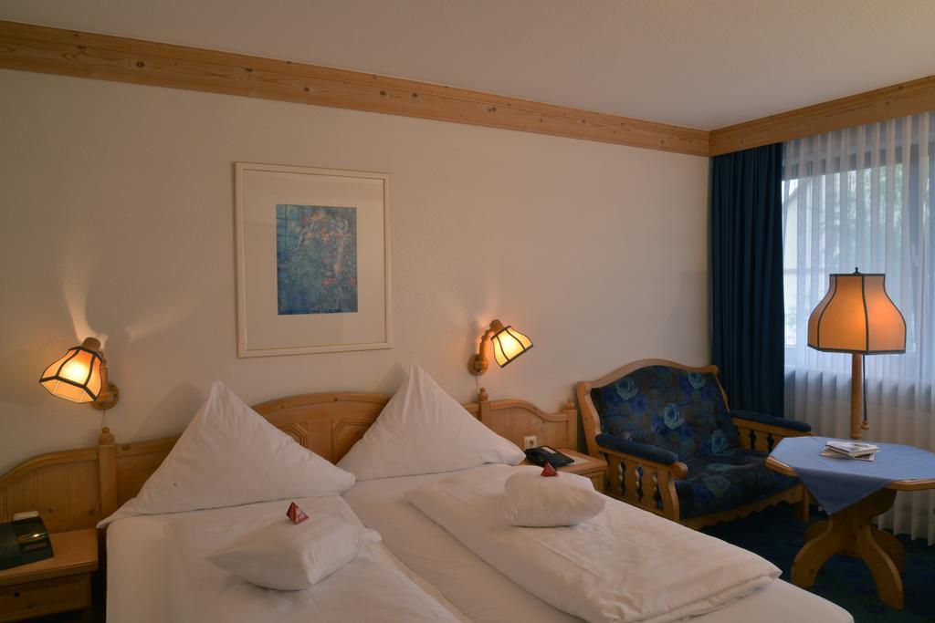 Parkhotel Zum Stern Oberaula Экстерьер фото